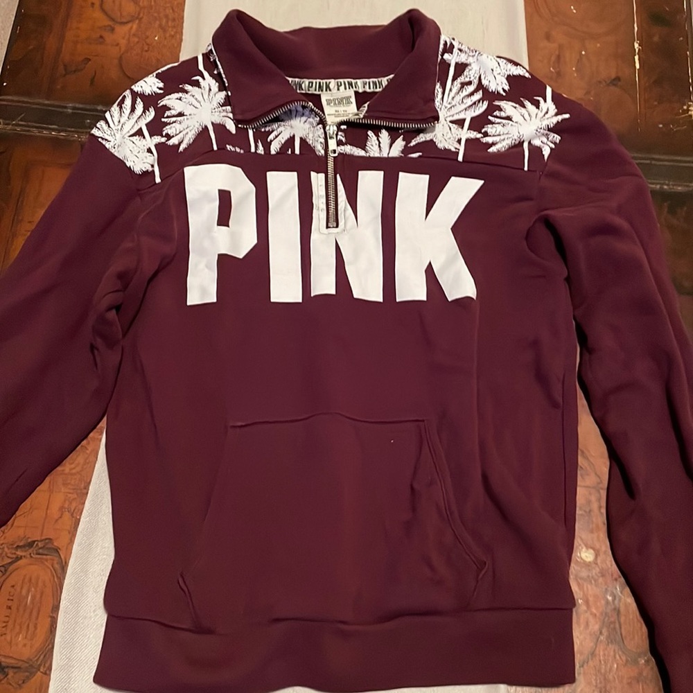 Pink sweatshirt/crew neck?